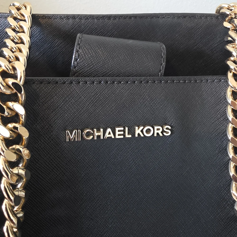 Michael Kors Black Tote Bag - Picture 4 of 15